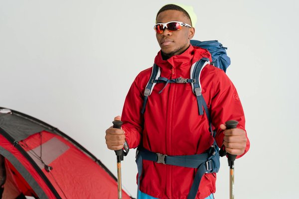 Quels sont les critères pour choisir une location de vacances en Andalousie avec des cours de flamenco et des visites de bodegas?